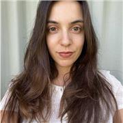 Profesora de Filosofía especializada en Estudios Modernos y Contemporáneos y Filosofía Continental.